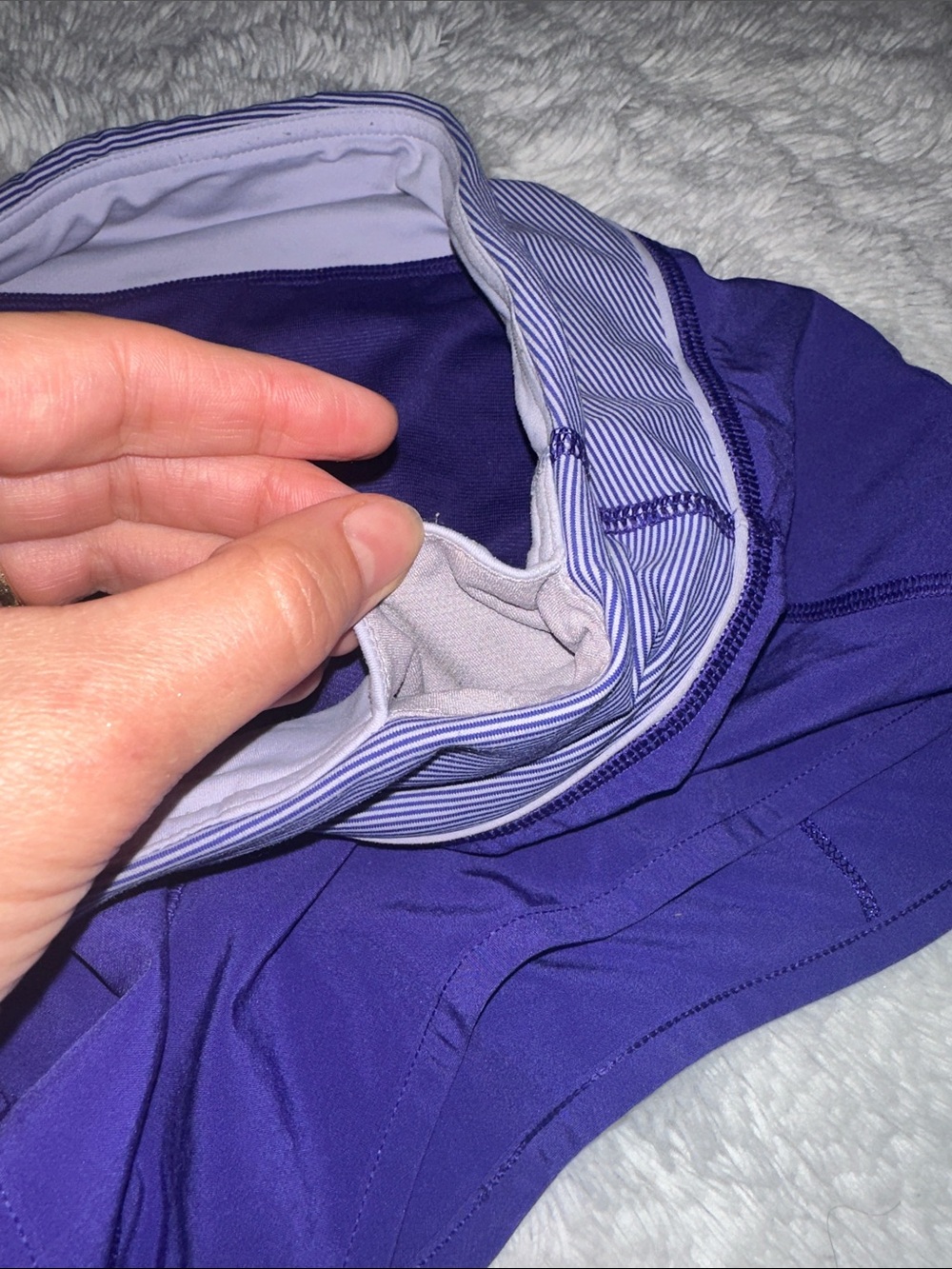 **RARE** discontinued lululemon athletica Run:Speed Short in Power Purple - Picture 5 of 8